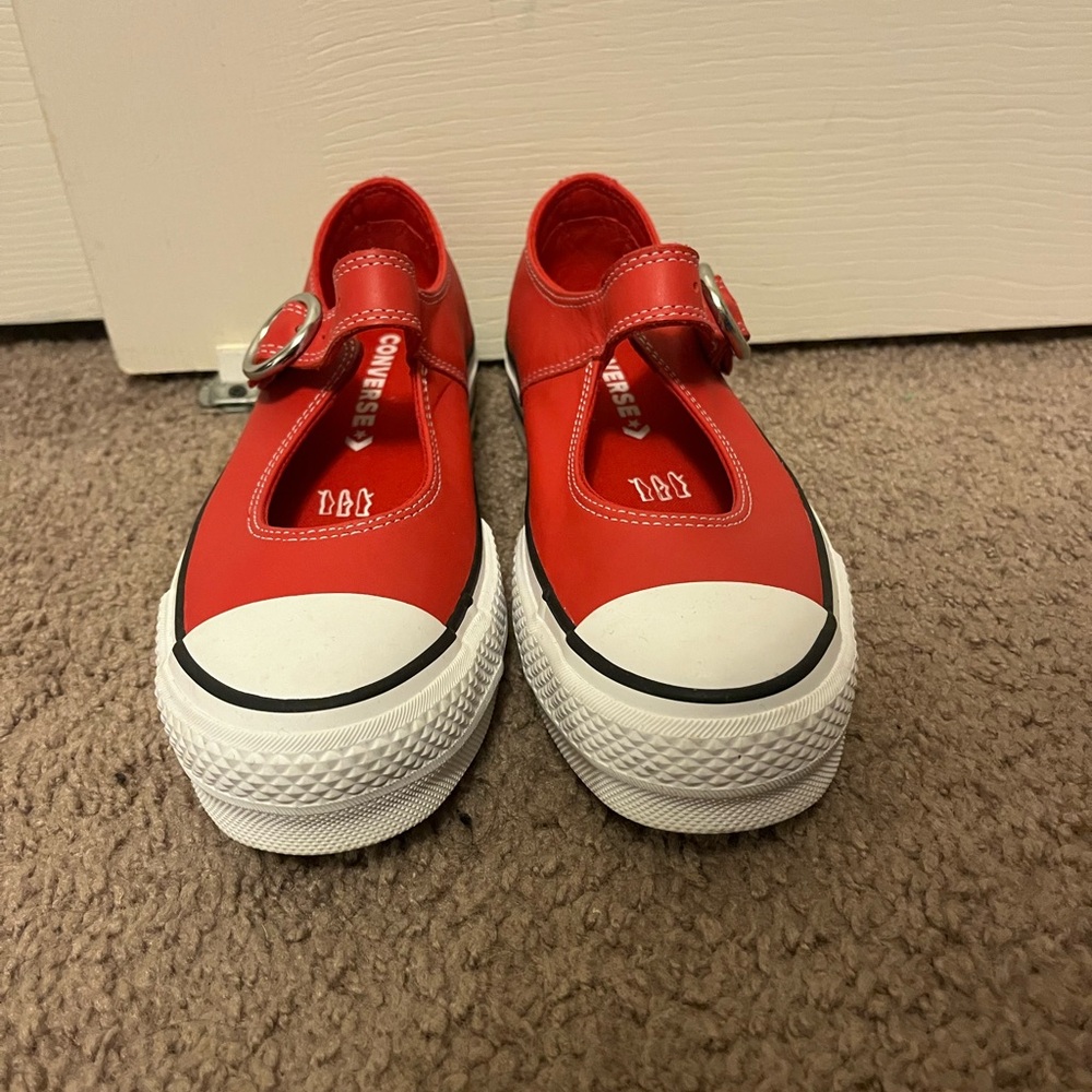Women’s Maryjane converse